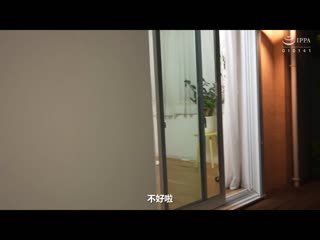 母亲NTR姦察 土味沉稳母亲的素颜是家人不在时被中出高潮的漂亮婊子 川西千帆 VEC-518