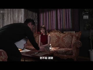 爱液湿透喷潮！瞬间颤抖性感开发油压按摩 敏感胸部激烈搓揉子宫口同时突击大・痉・挛 九野雏乃 MIDV-436