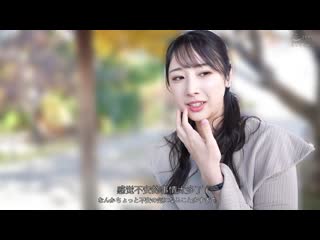 工作中的女孩AV出演纪录 现役国际线空姐明日香小姐（24岁）身高170公分、G罩杯巨乳、90公分大屁股、黑色丝袜美腿。在魔法镜子便车上无法说服的高规格空姐，经过交涉后首次也是最后的AV出道。 DVMM-245