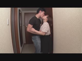 3人连续中出！与性欲无限大熟女幹到爽 pacopacomama_050819_088