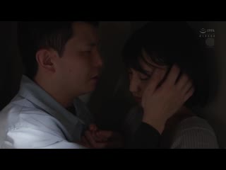 与香汗淋漓打工人妻在无法逃离的密室二人独处…。 本田瞳 JUL-620