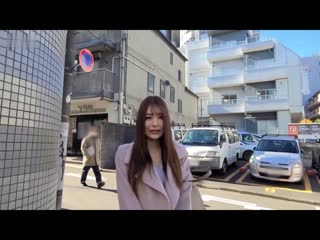 175公分、性欲的团块。您搞不好会被逆搭讪的现役护理师AV出道 佐野由真 PRED-495