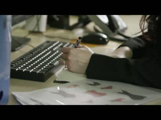 在内衣公司工作的妻子、为什么成为了内衣模特儿…。 前田桃杏 ADN-334
