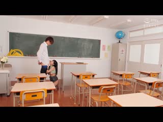 美人女教师女友是班导是社团顾问也是我的恋人～与年长女友从早到晚禁断情热中出性爱～ 穗花爱理 VEMA-187