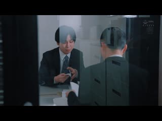 人妻秘書、充滿汗水和親吻的社長室中出性交 挑逗性慾的下流肉體秘書―。 七海蒂娜 JUR-466