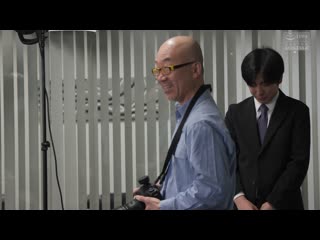 在上司面前…我的妻子成为了裸体模特。15 橘内日向 NSFS-388