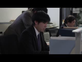 在上司面前…我的妻子成为了裸体模特。15 橘内日向 NSFS-388