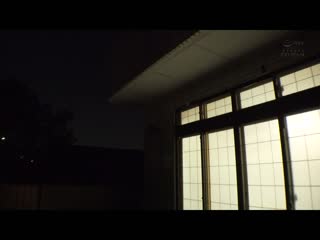 无法抵抗大嫂丰满肉感诱惑成为下流痴女玩法中出俘虏的我…。 乙爱丽丝 PRED-416