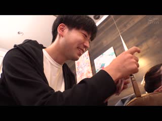 偷窥不会搞外遇的妻子手机发现到她与美容师的不伦性爱影片 市来真寻 MRSS-125