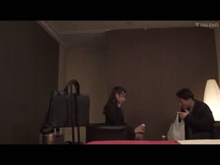 出差处与尊敬的上司住同房…被逼迫肉体关心底失望不自觉沉溺在大肉棒性交的新人女子 三叶千春 FSDSS-596