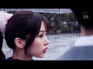 母亲的再婚对象是初恋的班导…。数年分的『喜欢』与『嫉妬』爆发！危险日让人持续中出的逆夜袭生活 新井里真 MIAA-957