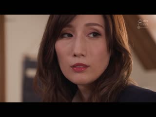 与从顺人妻秘书社长室密会 自午间吸取胸部撕破裤袜不伦中出性交 JULIA WAAA-343