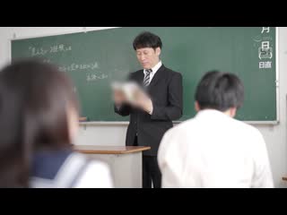 学生丰满柔软的大胸部让我无法忍住。忘记了我是老师的我对学生L罩杯胸部持续吐精。 田野忧 SONE-536