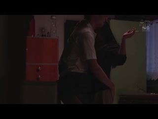 公公浓厚舌技舔舐堕落的美人妻 葵司 SSNI-781