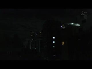 用美臀与魔性微笑对我诱惑的人妻私人教练 逆NTR  栗山莉绪 JUQ-153