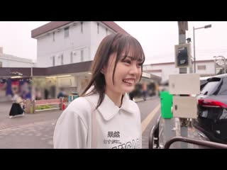 新人 两年前还用束胸布压扁乳房上学的隐藏G罩杯巨乳女子大生华月星那AV首次亮相 PPPE-325