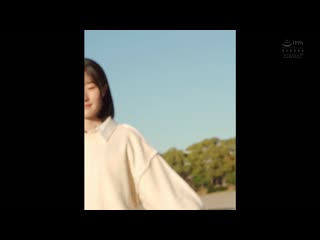 原石、发现了。超级淫荡的正统派美少女 青叶春 首次AV出道 CAWD-838
