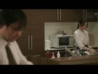 唾液混合 密室接吻社长室 白峰美羽 ADN-396