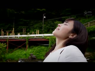 汤烟频道【温泉女子】美白巨乳美女在有名温泉地湿透浓密自拍做爱疯狂  及川海 YMDD-307