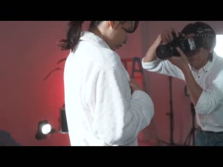 裸体模特儿NTR 与上司沉溺于羞耻的妻子冲击的外遇映像 小野铃香 JUQ-742