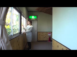 与从以前霸凌我快感觉醒吃软饭时期的饲主（现在人妻）偶然遭遇！ 与恋人旅行中用恶魔追击口交逆NTR 松本一香 MEYD-614