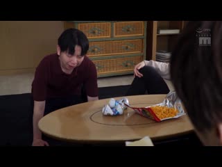 看到帮我的青梅竹马被欺负而勃起 吉良铃 MIAA-319