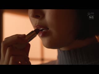 一个美丽的妻子,尽管她讨厌被继父强姦,但嘴唇太敏感,一吻就会湿透。 SONE-250