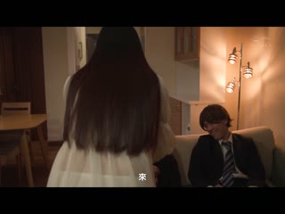 月夜的滴酒 ～人妻在醉酒老公身旁被同事睡走～ 真人版 椎名由奈 URE-113