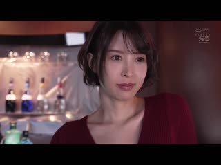 葵斯在大家眼前自背后紧贴您呢喃搞逆痴女玩法呦 SSIS-326
