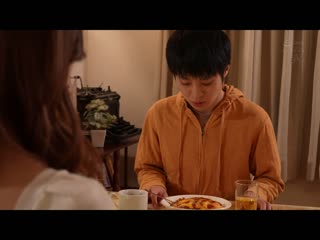 沐浴在喜欢母亲的气氛一个月后、抛弃理性持续与母亲造人做爱。 森泽佳奈 DASS-127