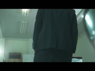 调职处的杀时间。 脱衣展现超棒身材的工场勤务土气人妻、是精锐社员从顺M奴隶。 安美波 JUQ-156