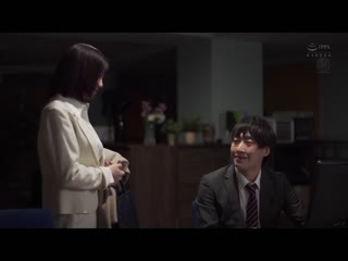只有我知道的…高岭之花女上司怀孕中出教育 吉泽友贵 JUQ-698
