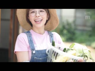 「乡下真是无聊又闷」土气眼镜巨乳妻子的无限制中出泡泡浴 偷偷在古民宅开这乳头激凸滑熘奉仕 宍户里帆 MIDV-582