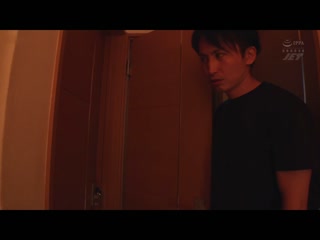 瞒着女友跟她妈也开幹… 铃木真夕 NDRA-093