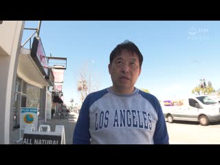 在洛杉磯的咖啡館遇到的前CIA職員太性感，決定逃往美國！！尼娜（27） HIKR-235