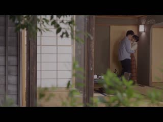 她想和已婚的老闆生个孩子,所以她在温泉恋情之旅中让他不断射精。 START-044