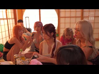 被色情女子们包围夹击，舌头、耳朵、乳头、鸡巴、蛋蛋都被同时揉捏到射精的我精选 MIZD-483