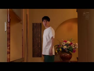 毎天婆婆掉手帕是引诱我家庭内『中出幽会』的信号 友田真希 ROE-182