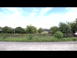 一駅距离很长的乡下电车，被汗水湿透的透明制服胸罩让运动员们兽性勃起，被野兽活塞运动围绕，知道了不停歇高潮的我… 野宫杏 MIDA-071