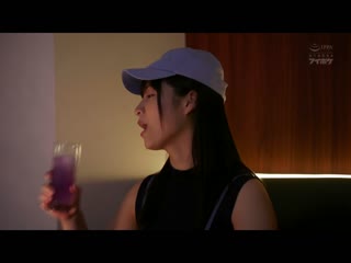 虽然是朋友、喝酒会后错过末班车宾馆同住一晚成为男女关係。。。与比男朋友更温柔的男性朋友持续…陷入絶伦性爱沼泽。 南条彩 IPZZ-160
