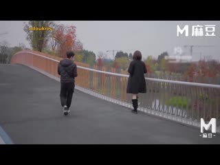 麻豆传媒 令人慾罢不能的高挑柜姐 md-0381