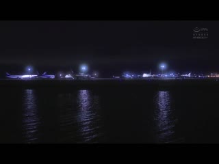 高岭之花国际线头等舱空姐 火辣身躯武田怜香AV出道 EBWH-007