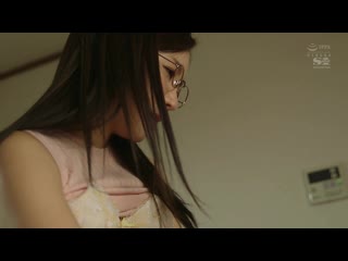 您好、单身赴任的我被隔壁搬来的巨乳文青妹睡走了。 葵 SSNI-485
