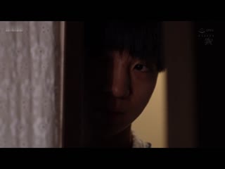 在浸淫在喜欢母亲的气氛一个月后，与失去理性的母亲持续造人做爱。 黑木玲奈 DASS-442