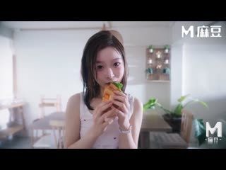 麻豆传媒 趁朋友返乡和他女友偷情一整天-纯子 md-0375