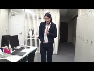 与路人皆回头裤装OL的禁忌社内幹砲 本庄铃 STARS-029