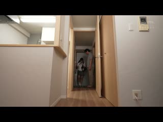平日白天、一週二次。被隔壁大叔侵犯。 泉里绪 FRD-015