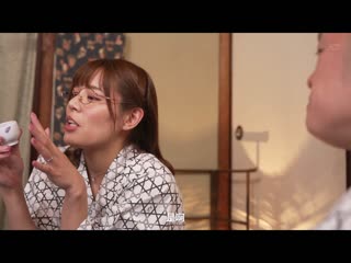 与憧憬的女上司一起 都月琉衣纱 MOND-269