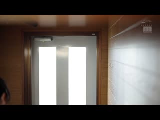 贫穷主妇堕落到富豪絶伦肉棒…离开了与丈夫与孩子相处的自宅，热烈接吻中出求爱 静河 MIAB-451