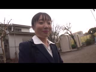 「中出AV是校规违规吗？」143cm 比学生更没有道德观念的童颜老师 神奈川县○○市立○○丘高等学校 失败萝莉实习生出道 小坂环奈 CAWD-857